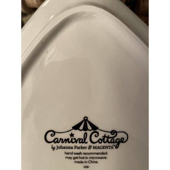 NEW CARNIVAL COTTAGE CHRISTMAS SANTA CERAMIC PLATE! - 5025 - Picture 4 of 5